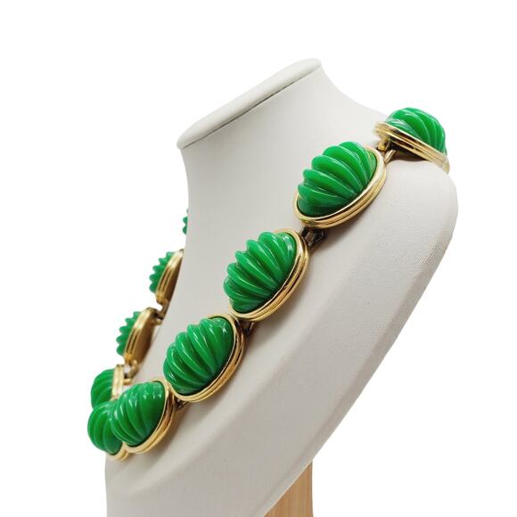 Monet Green Lucite Choker Vintage Oval Domed Acrylic Necklace Ribbed Melon - Picture 9 of 11